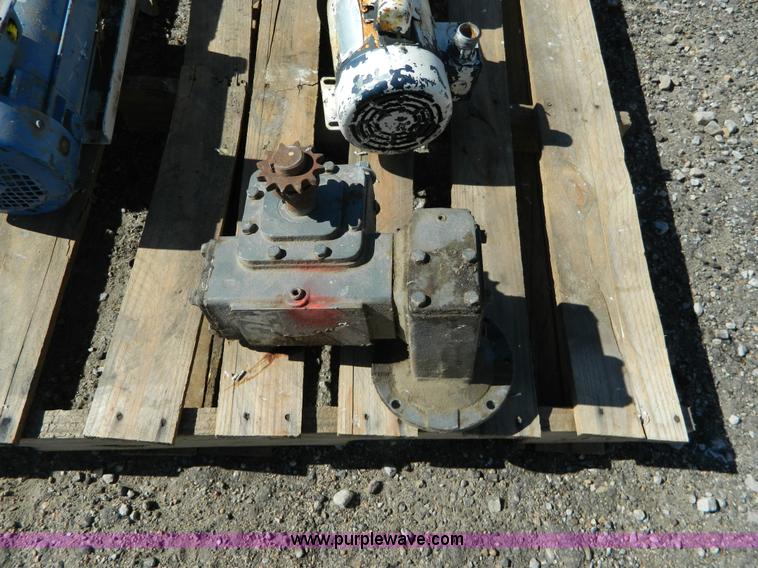 image for item AQ9426 Leeson 1/4 HP motor