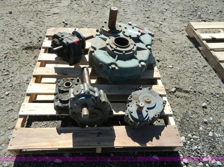 image for item AQ9428 (4) reduction gear drives