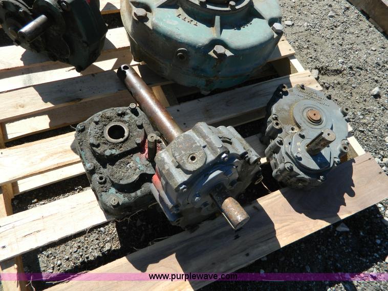 image for item AQ9428 (4) reduction gear drives