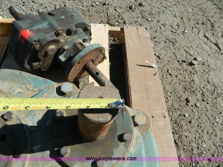 image for item AQ9428 (4) reduction gear drives