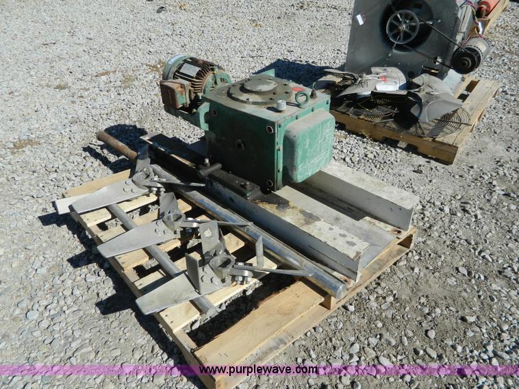 image for item AQ9430 Siemans 5 HP motor