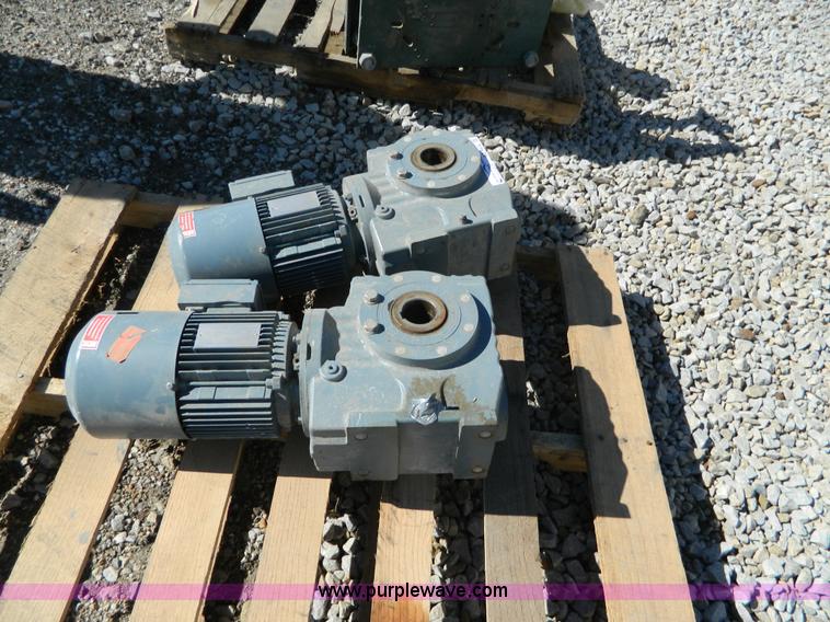 image for item AQ9434 (2) motor drive gear boxes