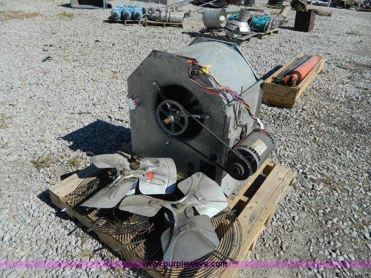 image for item AQ9436 (2) squirrel cage fans