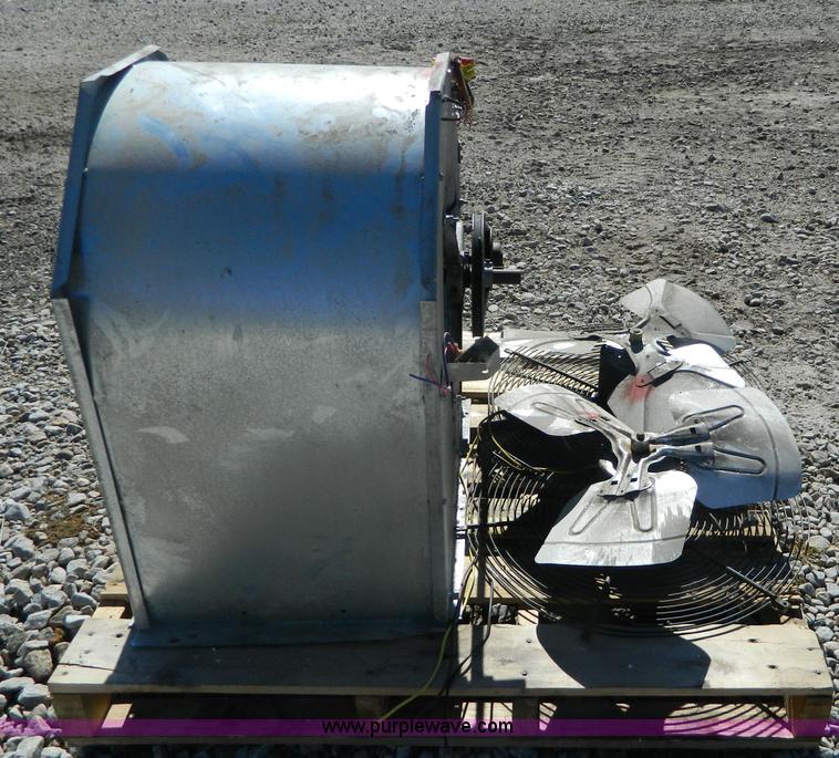 image for item AQ9436 (2) squirrel cage fans