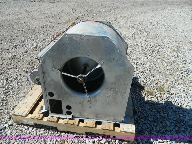 image for item AQ9436 (2) squirrel cage fans