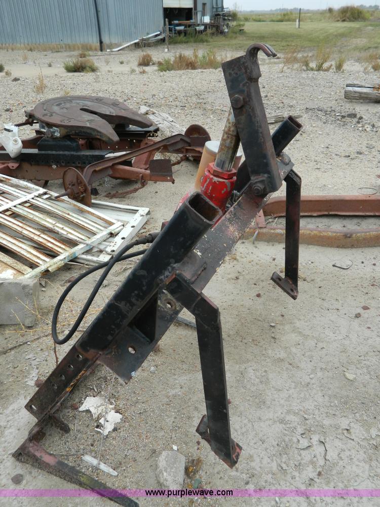 image for item AQ9450 Western snow plow lift mount