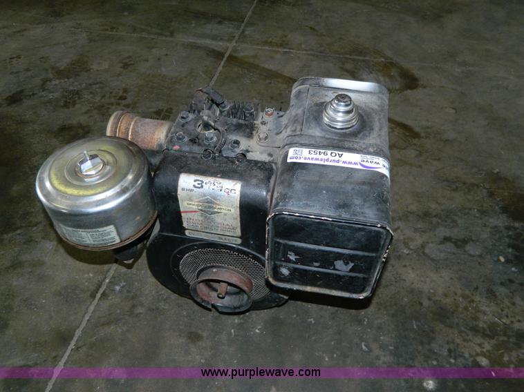 image for item AQ9453 Briggs & Stratton 8 HP vertical shaft gas engine