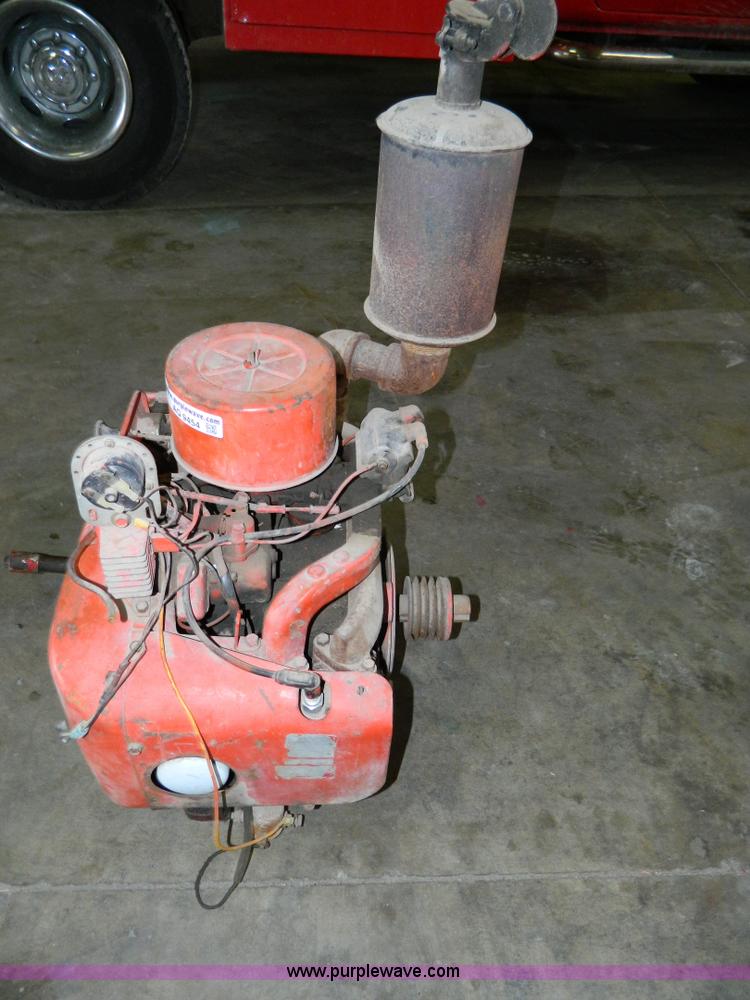 image for item AQ9454 Kohler vertical shaft gas engine