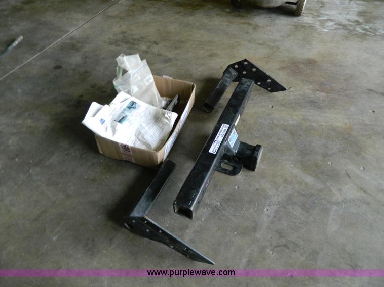 image for item AQ9459 Reese pickup receiver hitch kit