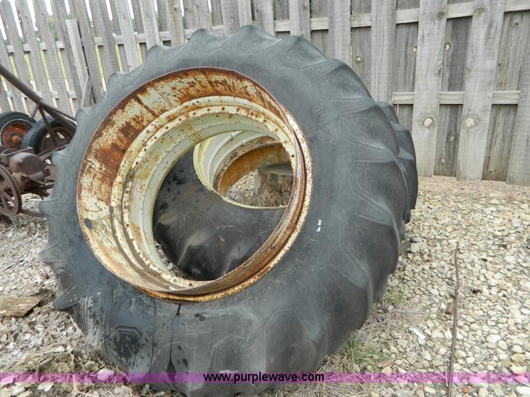 image for item AQ9462 (2) Firestone 18.4-34 tractor tires