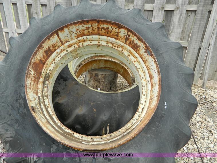 image for item AQ9462 (2) Firestone 18.4-34 tractor tires