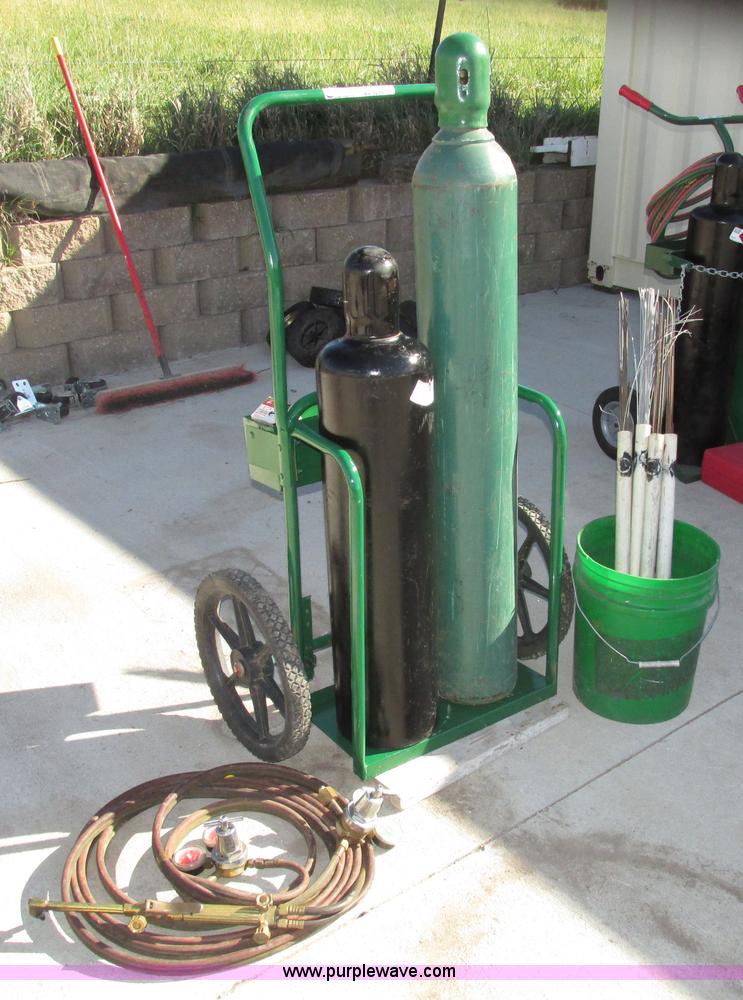 Linde oxygen/acetylene cutting torch in Falls City, NE | Item AV9244 ...