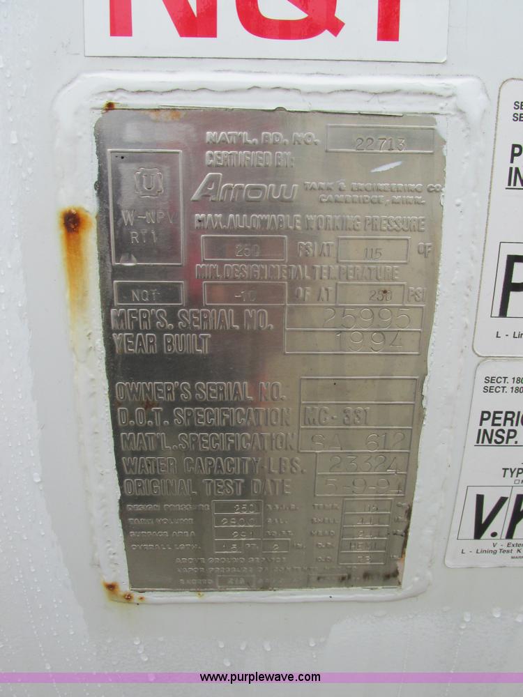 image for item AW9878 2003 Freightliner FL70 Business Class propane truck