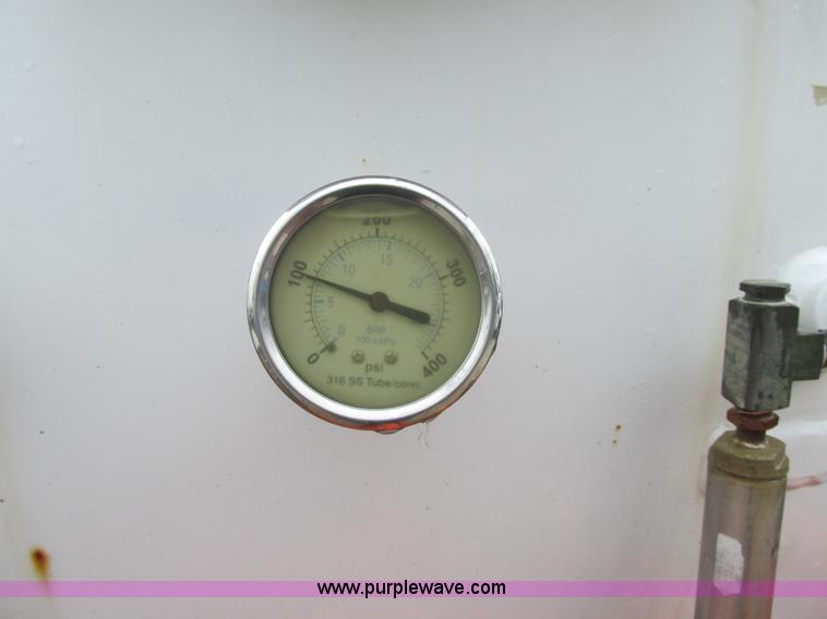 image for item AW9878 2003 Freightliner FL70 Business Class propane truck