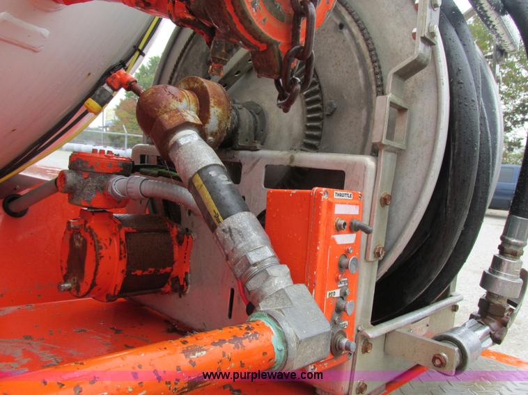 image for item AW9878 2003 Freightliner FL70 Business Class propane truck