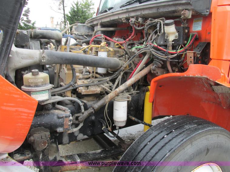 image for item AW9878 2003 Freightliner FL70 Business Class propane truck