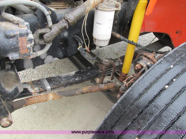 image for item AW9878 2003 Freightliner FL70 Business Class propane truck