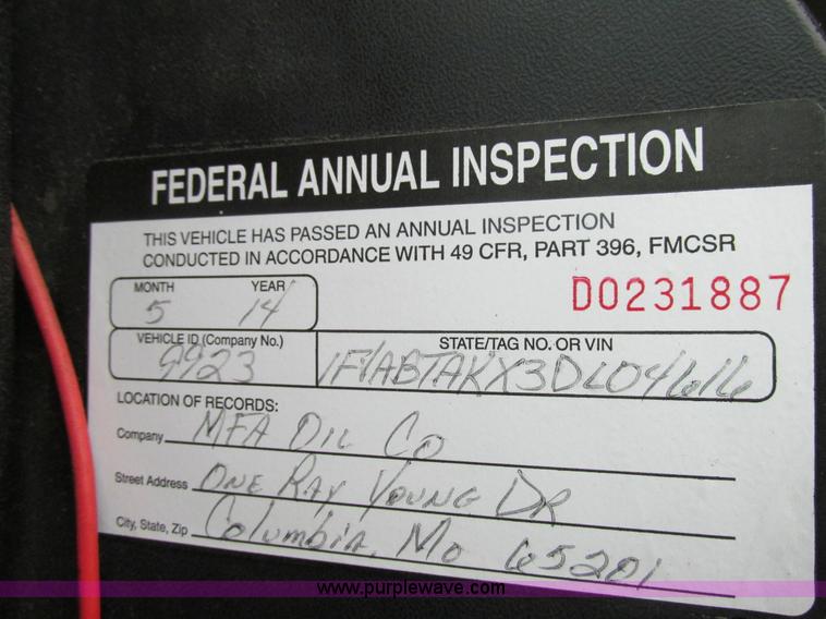 image for item AW9878 2003 Freightliner FL70 Business Class propane truck