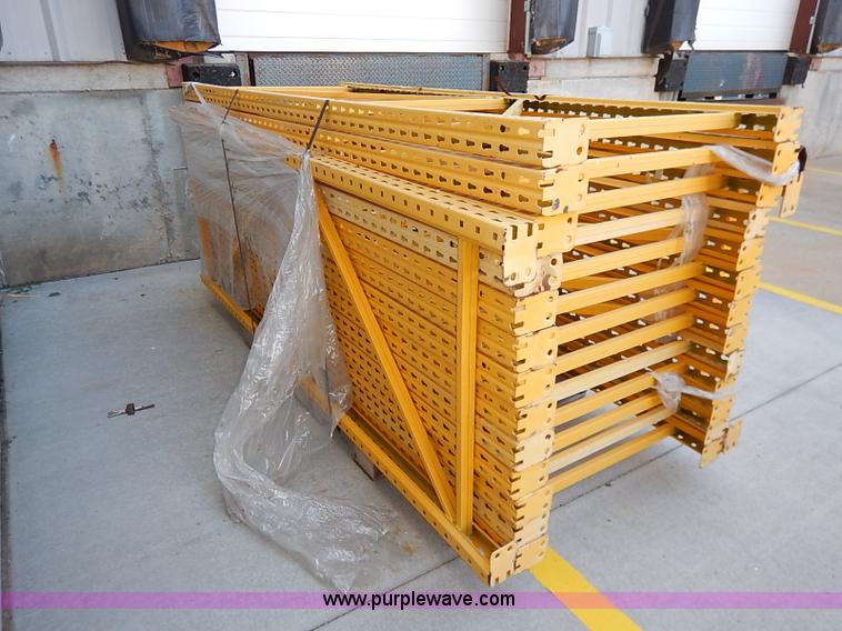 image for item AY9133 Pallet racking