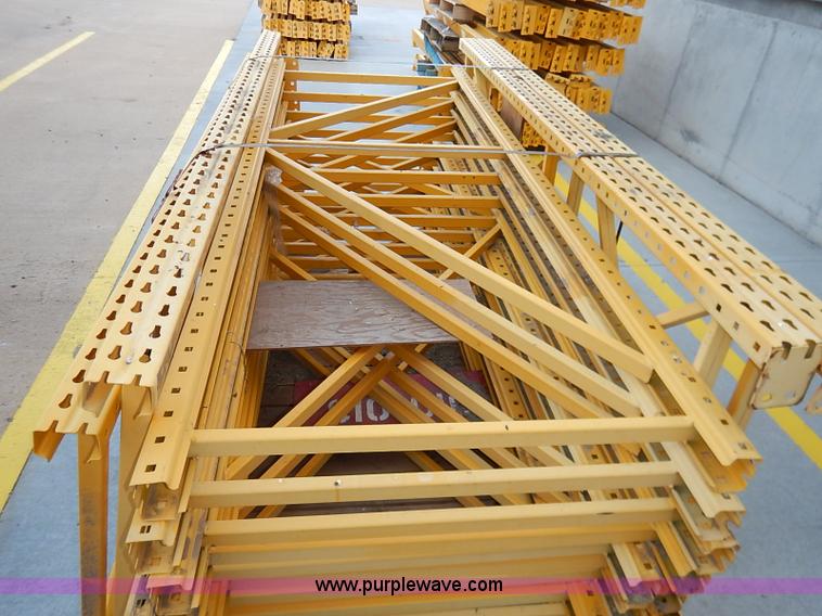 image for item AY9133 Pallet racking