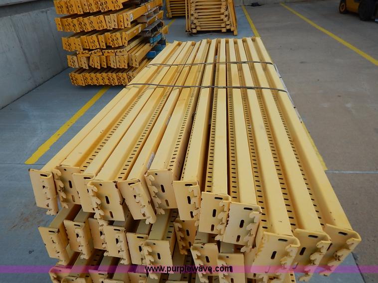 image for item AY9133 Pallet racking