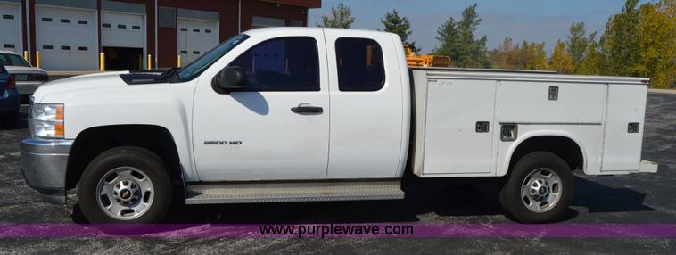 image for item AY9453 2011 Chevrolet Silverado 2500HD Ext. Cab utility truck