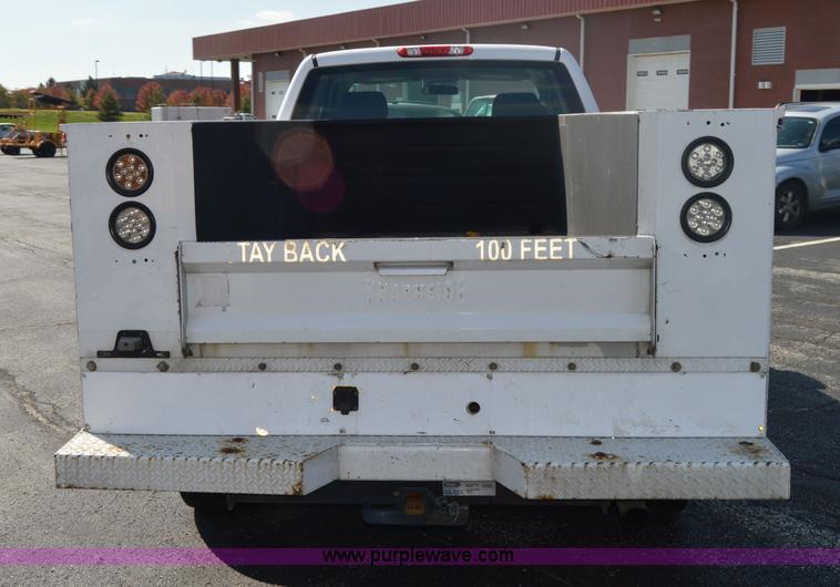 image for item AY9453 2011 Chevrolet Silverado 2500HD Ext. Cab utility truck