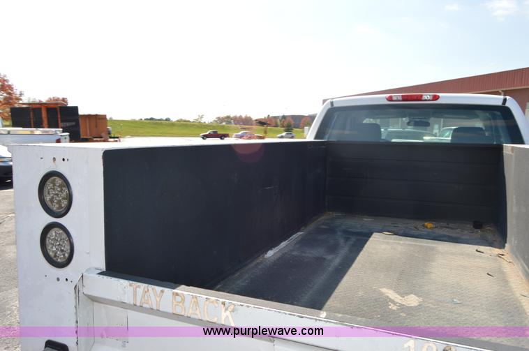 image for item AY9453 2011 Chevrolet Silverado 2500HD Ext. Cab utility truck