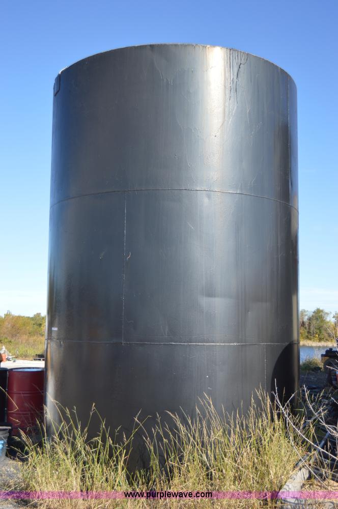 image for item AY9470 10'W x 15'H upright steel tank