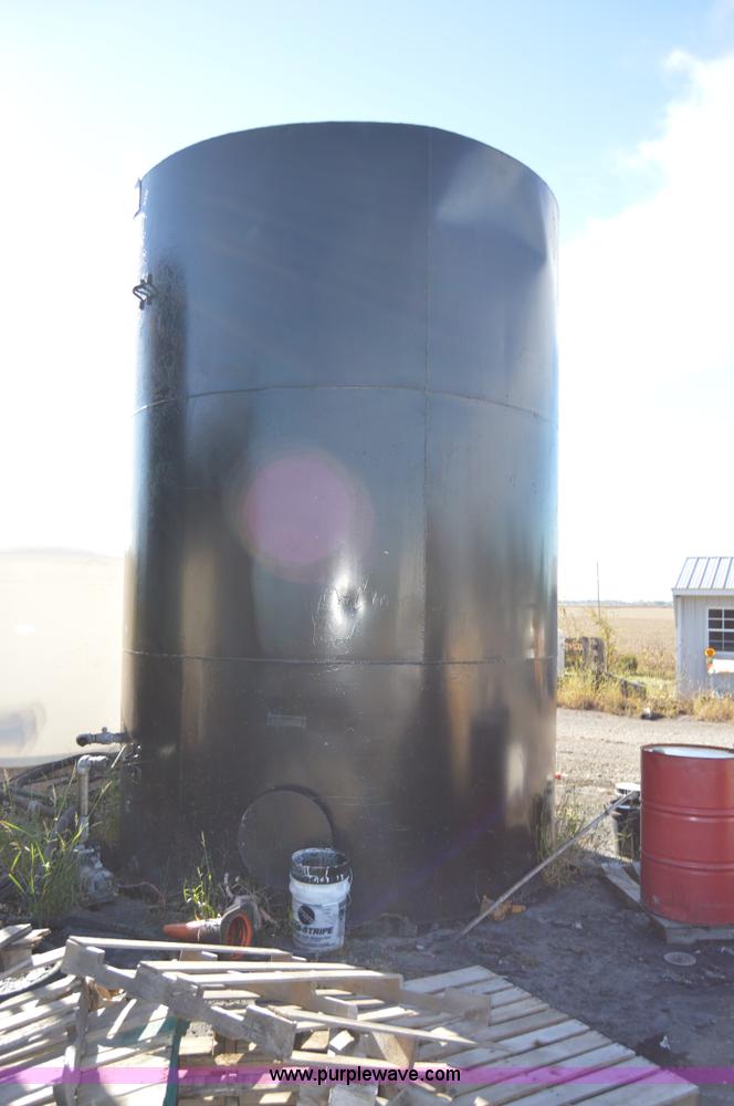 image for item AY9470 10'W x 15'H upright steel tank