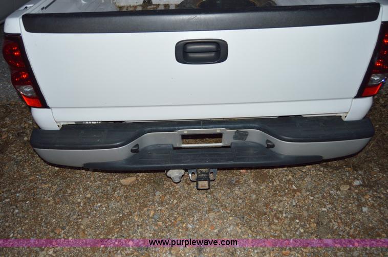 image for item AY9471 2005 Chevrolet Silverado 1500 Ext. Cab pickup truck