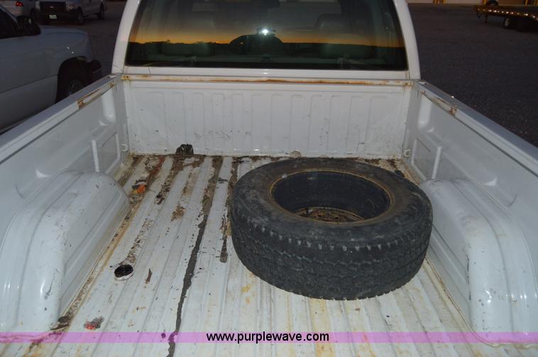 image for item AY9471 2005 Chevrolet Silverado 1500 Ext. Cab pickup truck