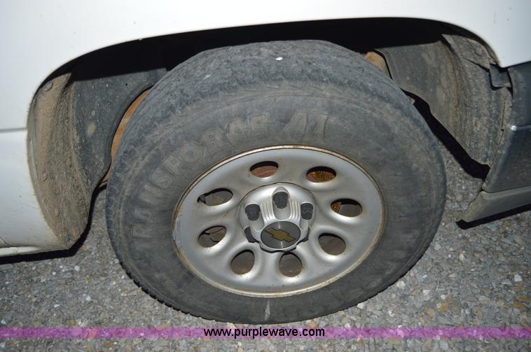 image for item AY9471 2005 Chevrolet Silverado 1500 Ext. Cab pickup truck