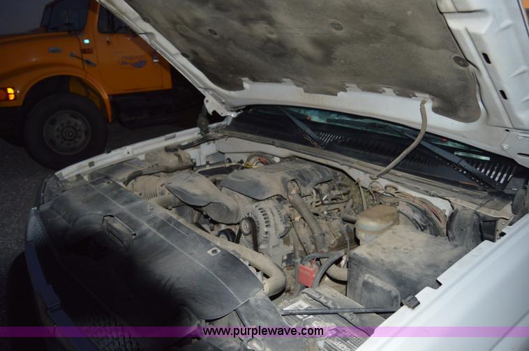 image for item AY9471 2005 Chevrolet Silverado 1500 Ext. Cab pickup truck