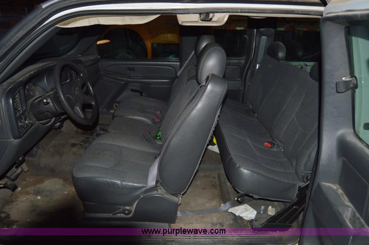 image for item AY9471 2005 Chevrolet Silverado 1500 Ext. Cab pickup truck