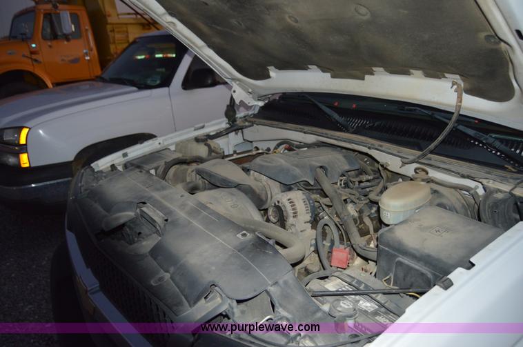 image for item AY9472 2004 Chevrolet Silverado 1500 Ext. Cab pickup truck