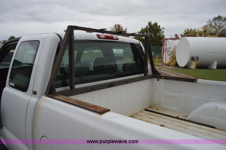 image for item AY9474 2005 Chevrolet Silverado 1500 pickup truck