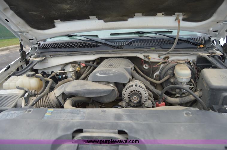 image for item AY9474 2005 Chevrolet Silverado 1500 pickup truck