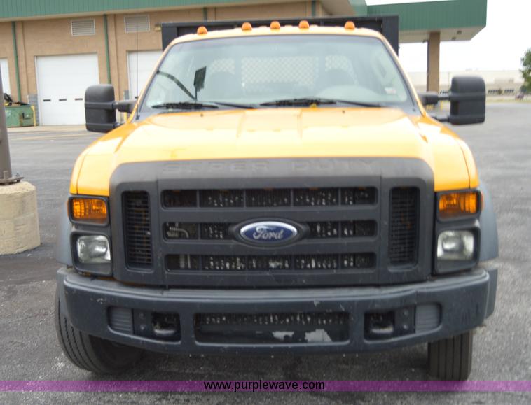 image for item AY9475 2008 Ford F450 Super Duty XL Crew Cab dump truck