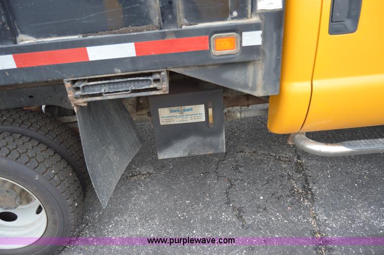 image for item AY9475 2008 Ford F450 Super Duty XL Crew Cab dump truck