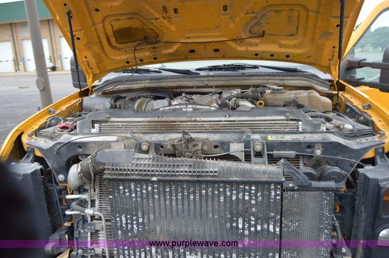 image for item AY9475 2008 Ford F450 Super Duty XL Crew Cab dump truck