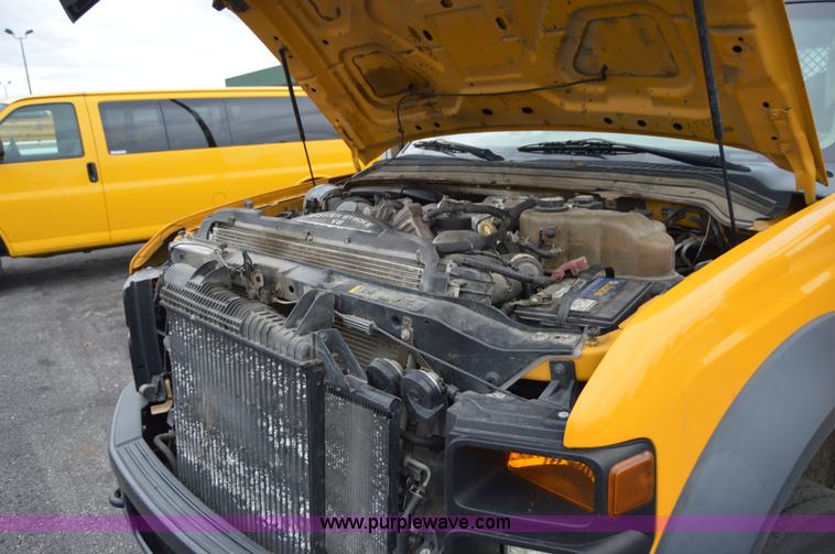 image for item AY9475 2008 Ford F450 Super Duty XL Crew Cab dump truck