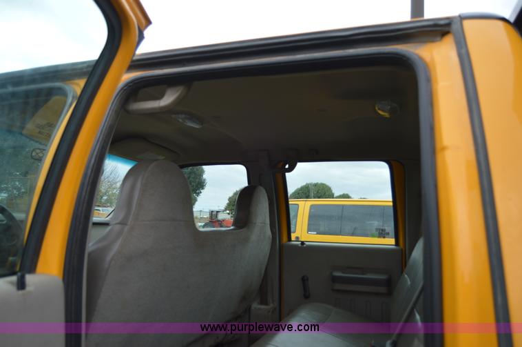 image for item AY9475 2008 Ford F450 Super Duty XL Crew Cab dump truck