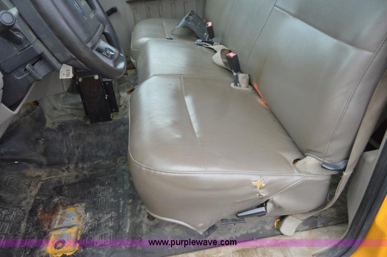 image for item AY9475 2008 Ford F450 Super Duty XL Crew Cab dump truck