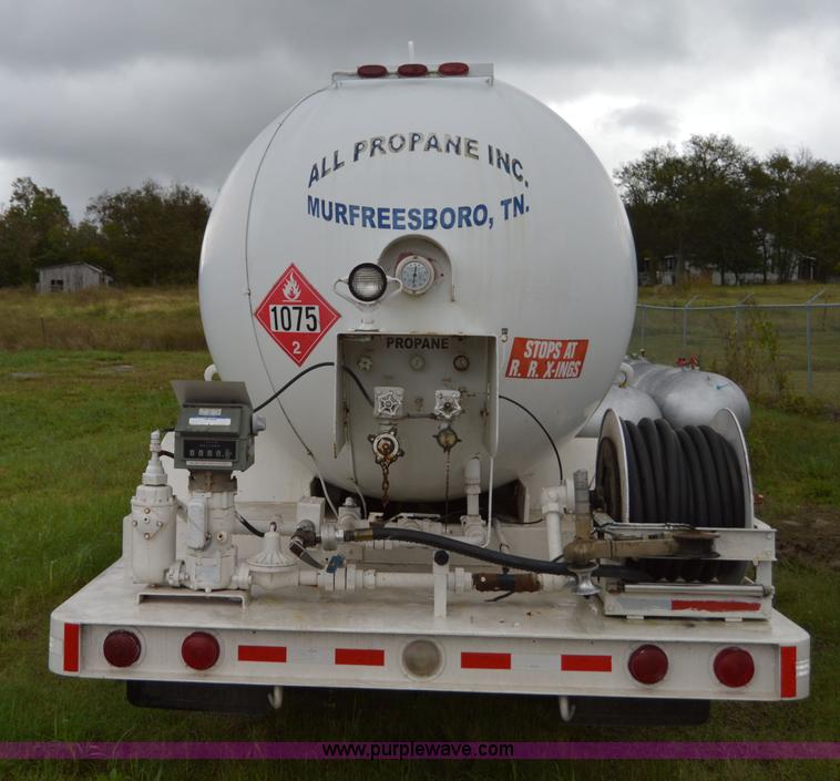 image for item AY9478 1993 Chevrolet Kodiak propane truck