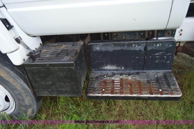 image for item AY9478 1993 Chevrolet Kodiak propane truck