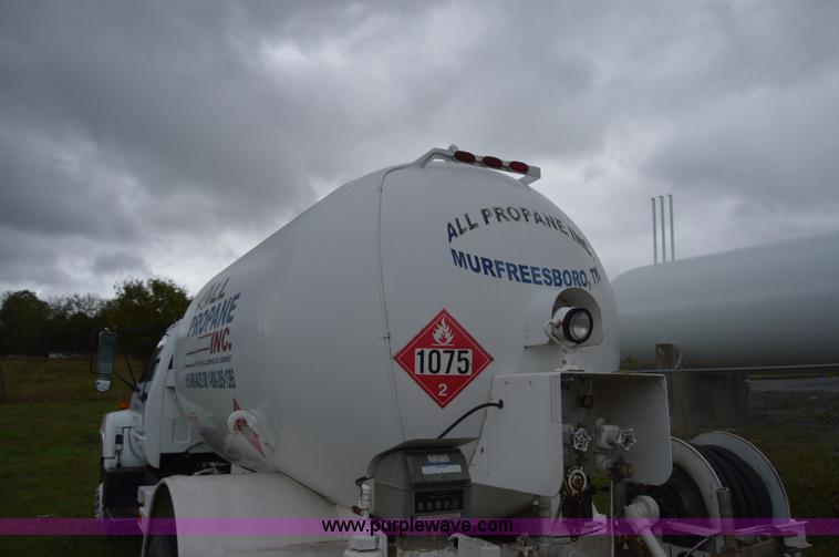 image for item AY9478 1993 Chevrolet Kodiak propane truck