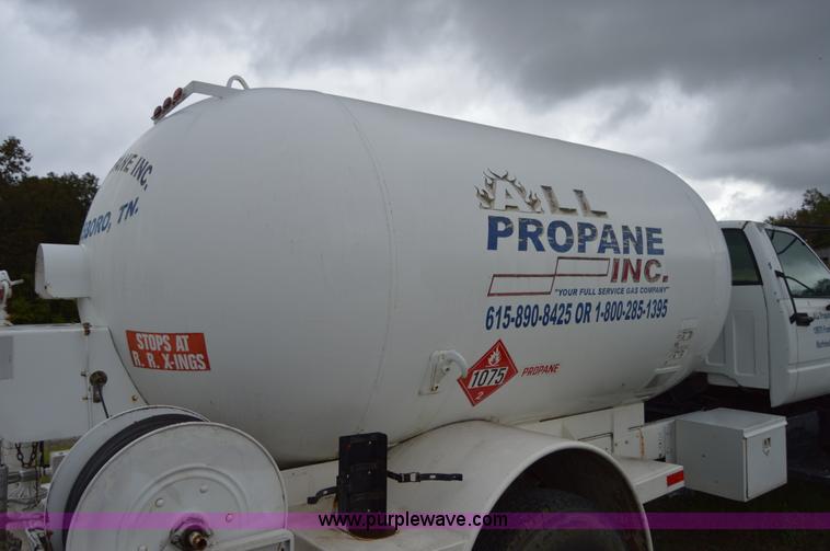 image for item AY9478 1993 Chevrolet Kodiak propane truck