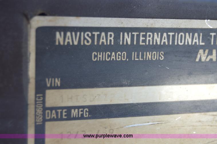 image for item AY9484 1990 International 4900 propane truck