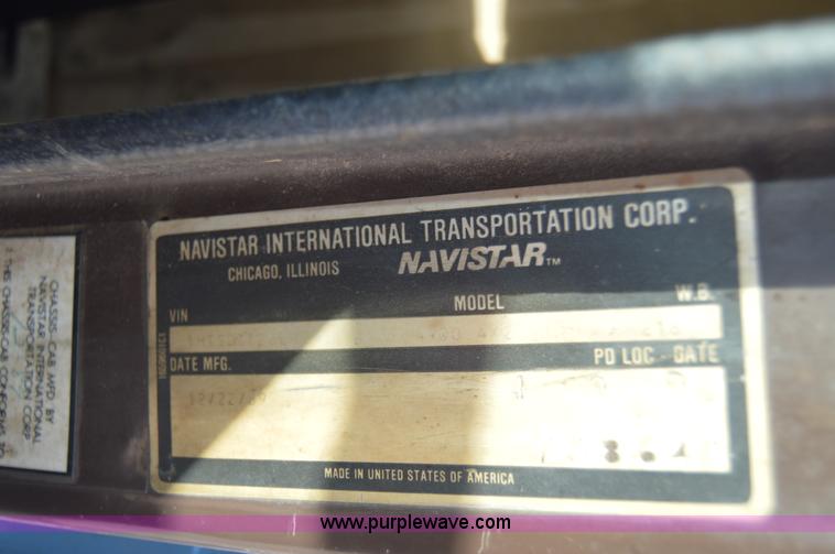 image for item AY9484 1990 International 4900 propane truck